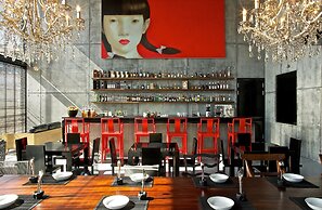 The Secret Pool Villas By The Library