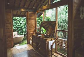 Desa Saya Eco Luxury Resort & Spa