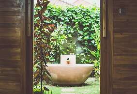 Desa Saya Eco Luxury Resort & Spa