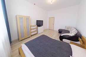 Stepan Razin 2 Apartments