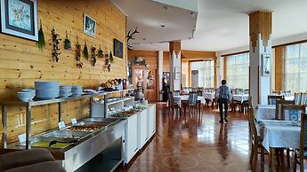 Kungut Hotel & Resort