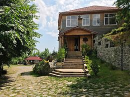 Kungut Hotel & Resort