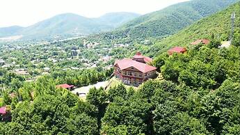 Kungut Hotel & Resort