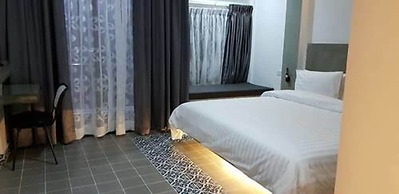 Katy Resident and Spa