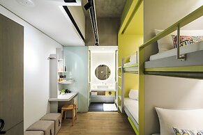 Cosmos Hotel Huashan Town