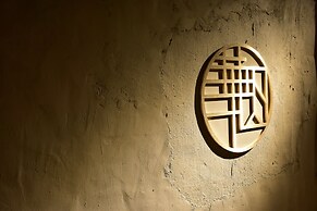 Cosmos Hotel Huashan Town