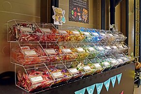 Cosmos Hotel Huashan Town