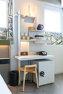 Cosmos Hotel Huashan Town