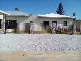 Tsumeb Guesthouse Kamho
