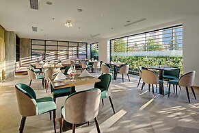 Satya Da Nang Hotel Han Market