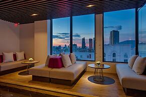 Satya Da Nang Hotel Han Market