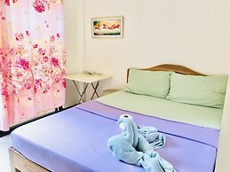 Lolo Bob's Bed And Breakfast