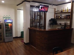 Lolo Bob's Bed And Breakfast