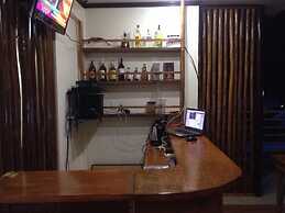 Lolo Bob's Bed And Breakfast