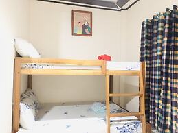 Lolo Bob's Bed And Breakfast