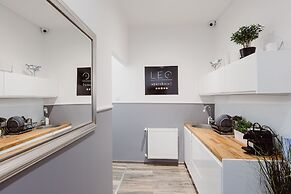 Leo Apartments Main Square