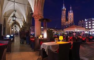 Leo Apartments Main Square