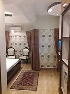 luxes Inn