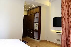 luxes Inn
