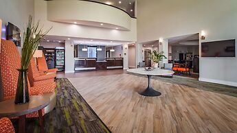Best Western Plus Bay City Inn & Suites