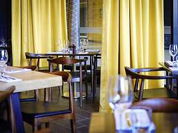 Mantra Albury Hotel