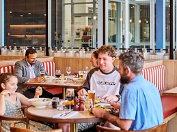 Mantra Albury Hotel