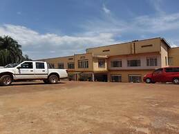 Brisk Hotel Triangle