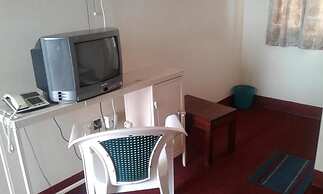 Brisk Hotel Triangle