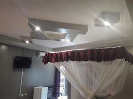 Brisk Hotel Triangle