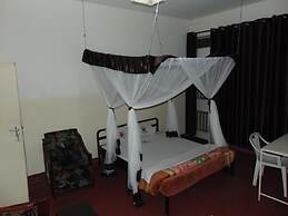 Brisk Hotel Triangle