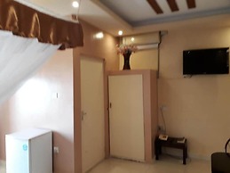 Brisk Hotel Triangle