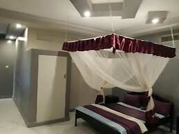 Brisk Hotel Triangle