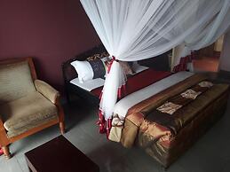 Brisk Hotel Triangle