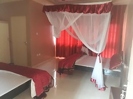 Brisk Hotel Triangle