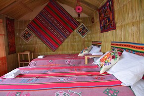 Uros Aruntawi Lodge