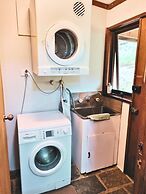 Rustic Country Lane Farmhouse in Lysterfield