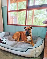 Rustic Country Lane Farmhouse in Lysterfield