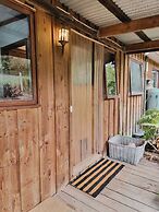 Rustic Country Lane Farmhouse in Lysterfield