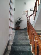 Apartment with mountain and lake view