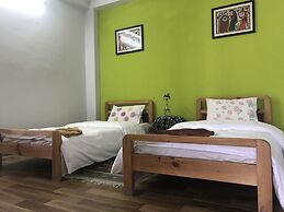 Apartment with mountain and lake view