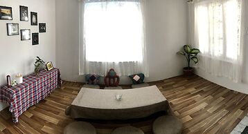 Apartment with mountain and lake view