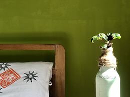 Apartment with mountain and lake view