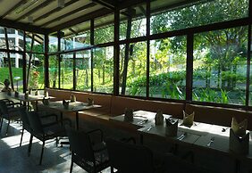 Bansaeo Garden and Resort