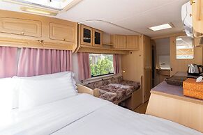 Bansaeo Garden and Resort