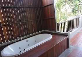 Bansaeo Garden and Resort