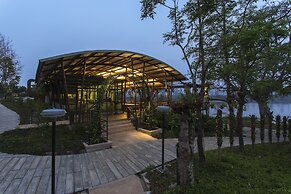 Bansaeo Garden and Resort