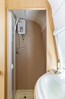 Bansaeo Garden and Resort