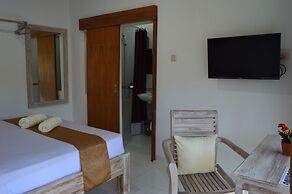 Askara Guest House - Hostel