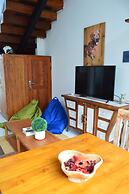 Askara Guest House - Hostel