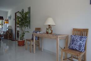 Askara Guest House - Hostel